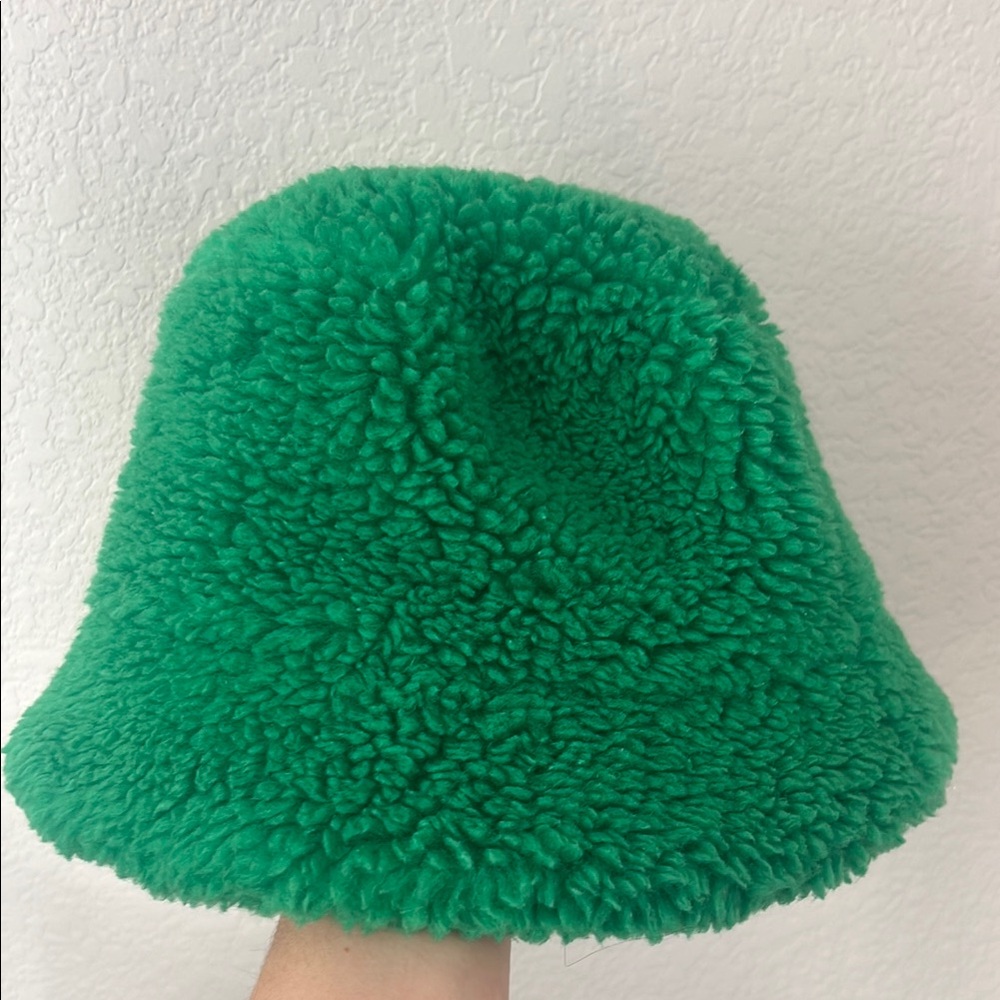 Apparis Green Plush Bucket Hat